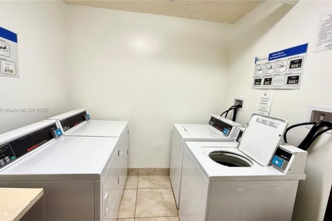 Copropriété à vendre à Aventura, Floride: 2 chambres, 136.19 m2 № 1877554 - photo 15