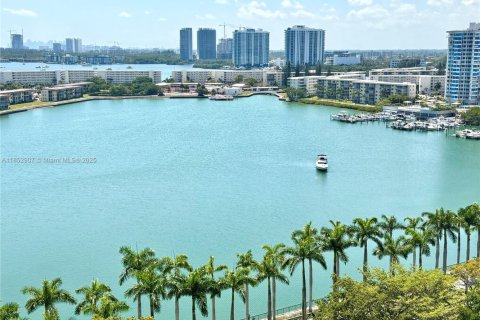 Copropriété à vendre à Aventura, Floride: 2 chambres, 136.19 m2 № 1877554 - photo 21