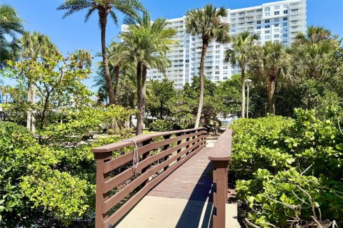 Copropriété à vendre à Aventura, Floride: 2 chambres, 136.19 m2 № 1877554 - photo 26