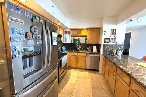 Copropriété à vendre à Aventura, Floride: 2 chambres, 136.19 m2 № 1877554 - photo 9