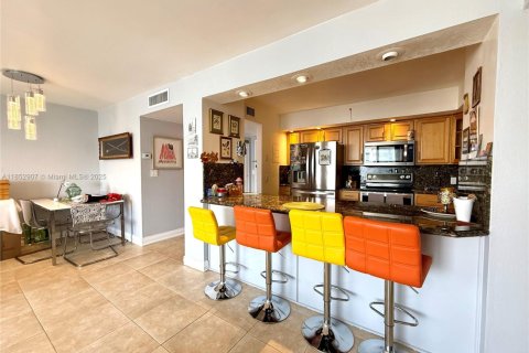 Copropriété à vendre à Aventura, Floride: 2 chambres, 136.19 m2 № 1877554 - photo 7