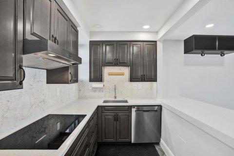 Condominio en venta en Fort Lauderdale, Florida, 1 dormitorio, 74.79 m2 № 2185347 - foto 6
