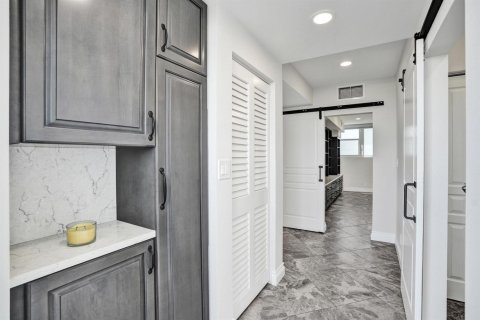 Condominio en venta en Fort Lauderdale, Florida, 1 dormitorio, 74.79 m2 № 2185347 - foto 14