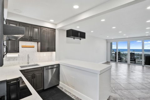 Condo in Fort Lauderdale, Florida, 1 bedroom  № 2185347