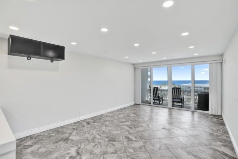 Condominio en venta en Fort Lauderdale, Florida, 1 dormitorio, 74.79 m2 № 2185347 - foto 12