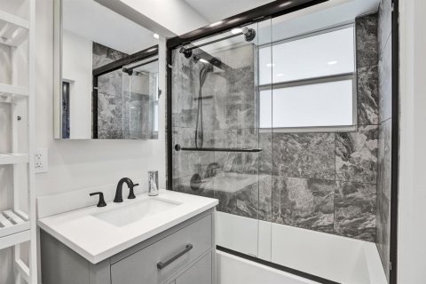 Condominio en venta en Fort Lauderdale, Florida, 1 dormitorio, 74.79 m2 № 2185347 - foto 17