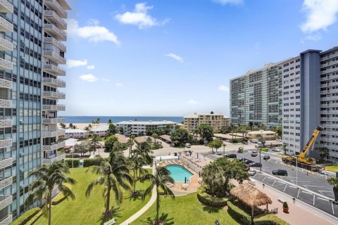 Condominio en venta en Fort Lauderdale, Florida, 1 dormitorio, 74.79 m2 № 2185347 - foto 24