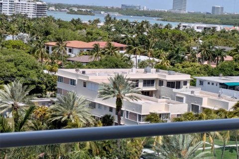 Copropriété à louer à Bal Harbour, Floride: 2 chambres, 128.95 m2 № 2171501 - photo 23