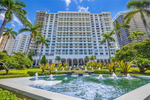 Condo à Bal Harbour, Floride, 2 chambres  № 2171501