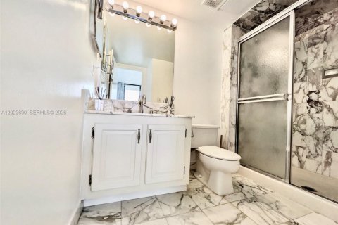 Copropriété à louer à Bal Harbour, Floride: 2 chambres, 128.95 m2 № 2171501 - photo 26