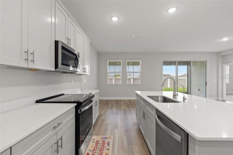 House in San Antonio, Florida 5 bedrooms, 312.52 sq.m. № 2238183 - photo 18