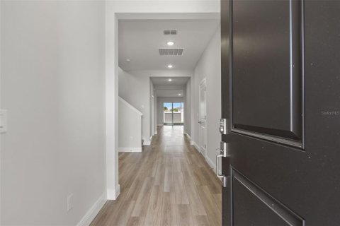 House in San Antonio, Florida 5 bedrooms, 312.52 sq.m. № 2238183 - photo 9