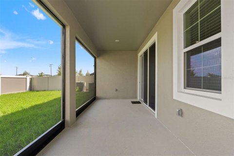House in San Antonio, Florida 5 bedrooms, 312.52 sq.m. № 2238183 - photo 8