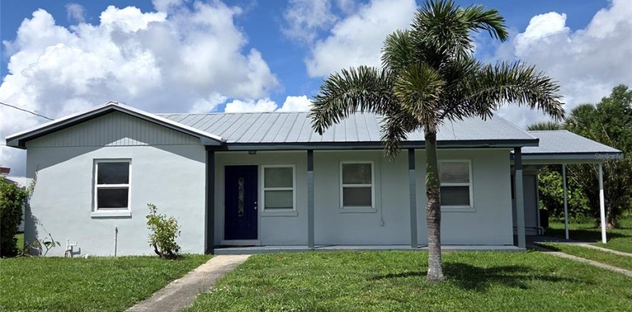 Casa en Port Charlotte, Florida 2 dormitorios, 134.34 m2 № 1901903