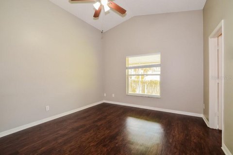 Villa ou maison à louer à Apopka, Floride: 3 chambres, 135.36 m2 № 2407008 - photo 8