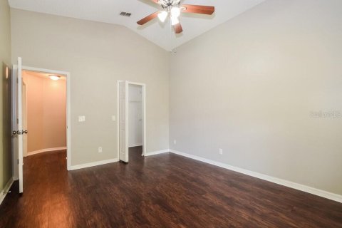 Villa ou maison à louer à Apopka, Floride: 3 chambres, 135.36 m2 № 2407008 - photo 9