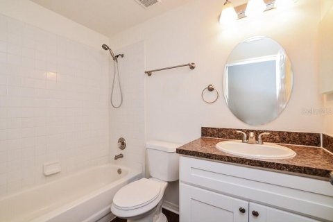 Villa ou maison à louer à Apopka, Floride: 3 chambres, 135.36 m2 № 2407008 - photo 15