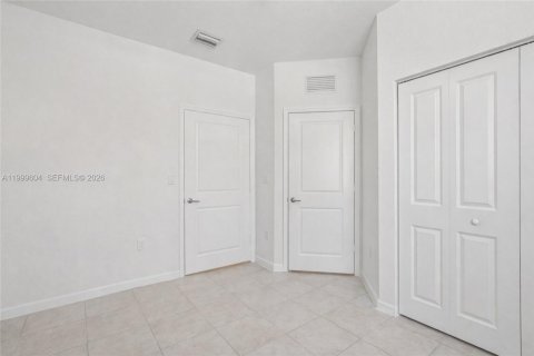 Купить таунхаус в Хомстед, Флорида 3 спальни, 123.37м2, № 2064340 - фото 17