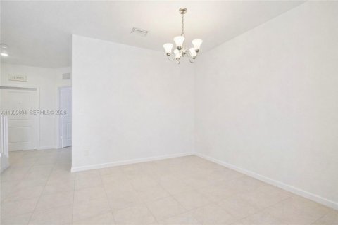 Купить таунхаус в Хомстед, Флорида 3 спальни, 123.37м2, № 2064340 - фото 6