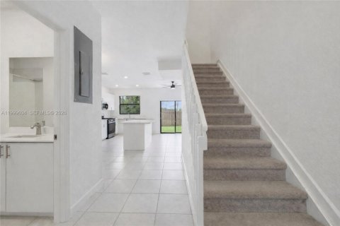 Купить таунхаус в Хомстед, Флорида 3 спальни, 123.37м2, № 2064340 - фото 13