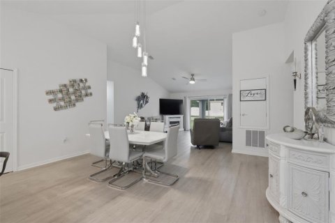 Casa en venta en Palm Coast, Florida, 3 dormitorios, 139.35 m2 № 2113016 - foto 13