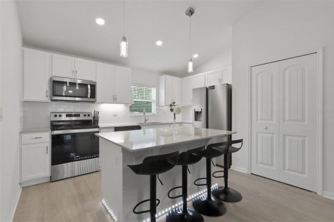 Casa en venta en Palm Coast, Florida, 3 dormitorios, 139.35 m2 № 2113016 - foto 6