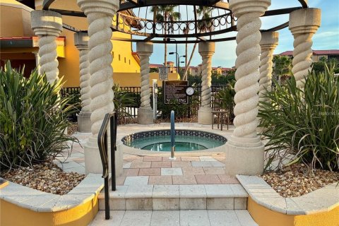 Copropriété à vendre à Punta Gorda, Floride: 2 chambres, 167.5 m2 № 2302683 - photo 29