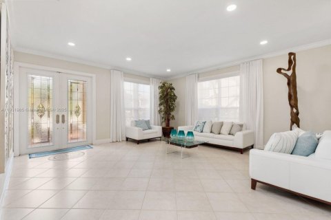 Купить виллу или дом в Мирамар, Флорида 4 спальни, 319.49м2, № 1953335 - фото 23