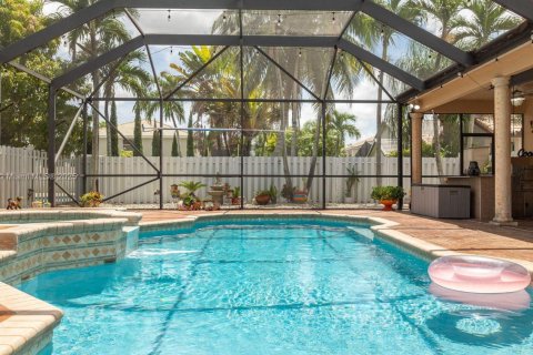 Дом в Мирамар, Флорида 4 спальни, 319.49м2 № 1953335