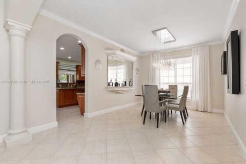 Купить виллу или дом в Мирамар, Флорида 4 спальни, 319.49м2, № 1953335 - фото 28