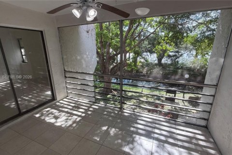 Copropriété à louer à Coral Springs, Floride: 3 chambres, 145.86 m2 № 2077766 - photo 20