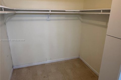 Copropriété à louer à Coral Springs, Floride: 3 chambres, 145.86 m2 № 2077766 - photo 18