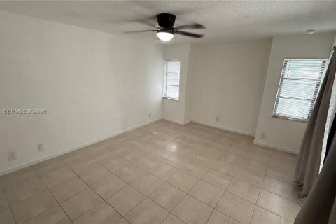 Copropriété à louer à Coral Springs, Floride: 3 chambres, 145.86 m2 № 2077766 - photo 15