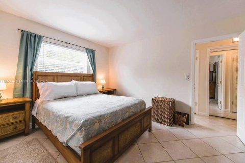 Condo in Fort Lauderdale, Florida, 1 bedroom  № 1950500 - photo 18