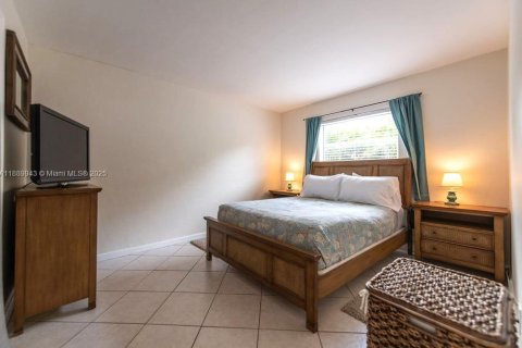 Condo in Fort Lauderdale, Florida, 1 bedroom  № 1950500 - photo 17