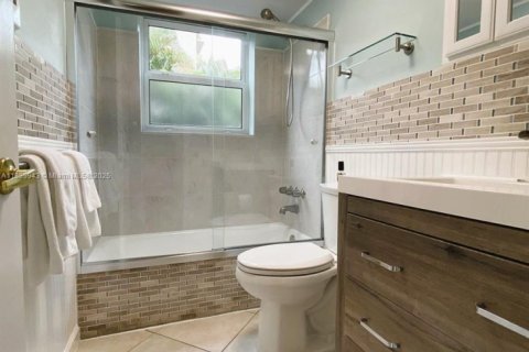 Condo in Fort Lauderdale, Florida, 1 bedroom  № 1950500 - photo 15
