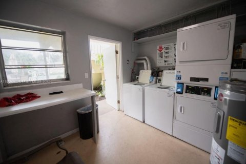 Condo in Fort Lauderdale, Florida, 1 bedroom  № 1950500 - photo 27