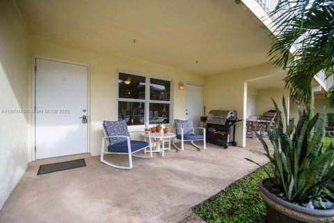Condo in Fort Lauderdale, Florida, 1 bedroom  № 1950500 - photo 4