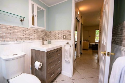 Condo in Fort Lauderdale, Florida, 1 bedroom  № 1950500 - photo 16