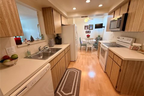Copropriété à vendre à Port Richey, Floride: 2 chambres, 127.46 m2 № 2231430 - photo 6