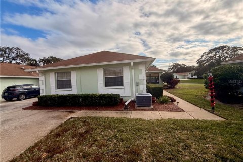 Copropriété à vendre à Port Richey, Floride: 2 chambres, 127.46 m2 № 2231430 - photo 2