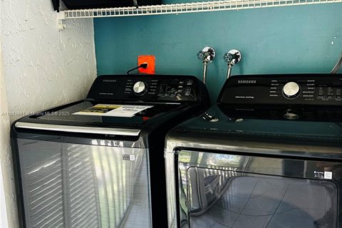 Condo in Boynton Beach, Florida, 2 bedrooms  № 1958705 - photo 16