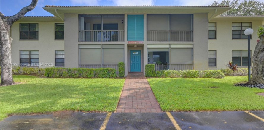Condo in Boynton Beach, Florida, 2 bedrooms  № 1958705