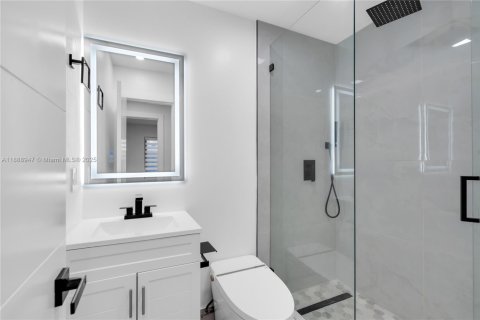 Villa ou maison à vendre à Fort Lauderdale, Floride: 2 chambres, 83.61 m2 № 1941074 - photo 15