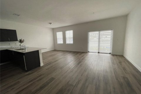 Condo in Miami, Florida, 3 bedrooms  № 1997182 - photo 8