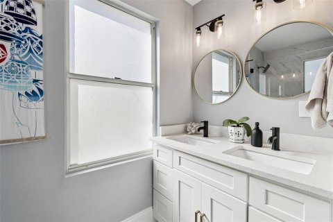 Casa en venta en Saint Petersburg, Florida, 2 dormitorios, 133.5 m2 № 2095773 - foto 29