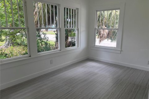 Villa ou maison à louer à Saint Petersburg, Floride: 4 chambres, 134.52 m2 № 2114780 - photo 27