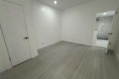 Villa ou maison à louer à Saint Petersburg, Floride: 4 chambres, 134.52 m2 № 2114780 - photo 21