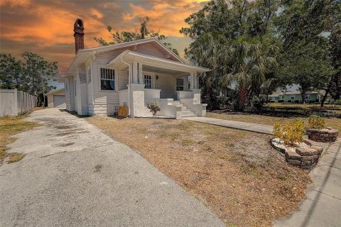 Villa ou maison à Saint Petersburg, Floride 4 chambres, 134.52 m2 № 2114780