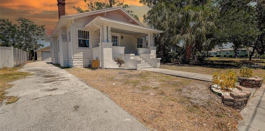 Villa ou maison à Saint Petersburg, Floride 4 chambres, 134.52 m2 № 2114780